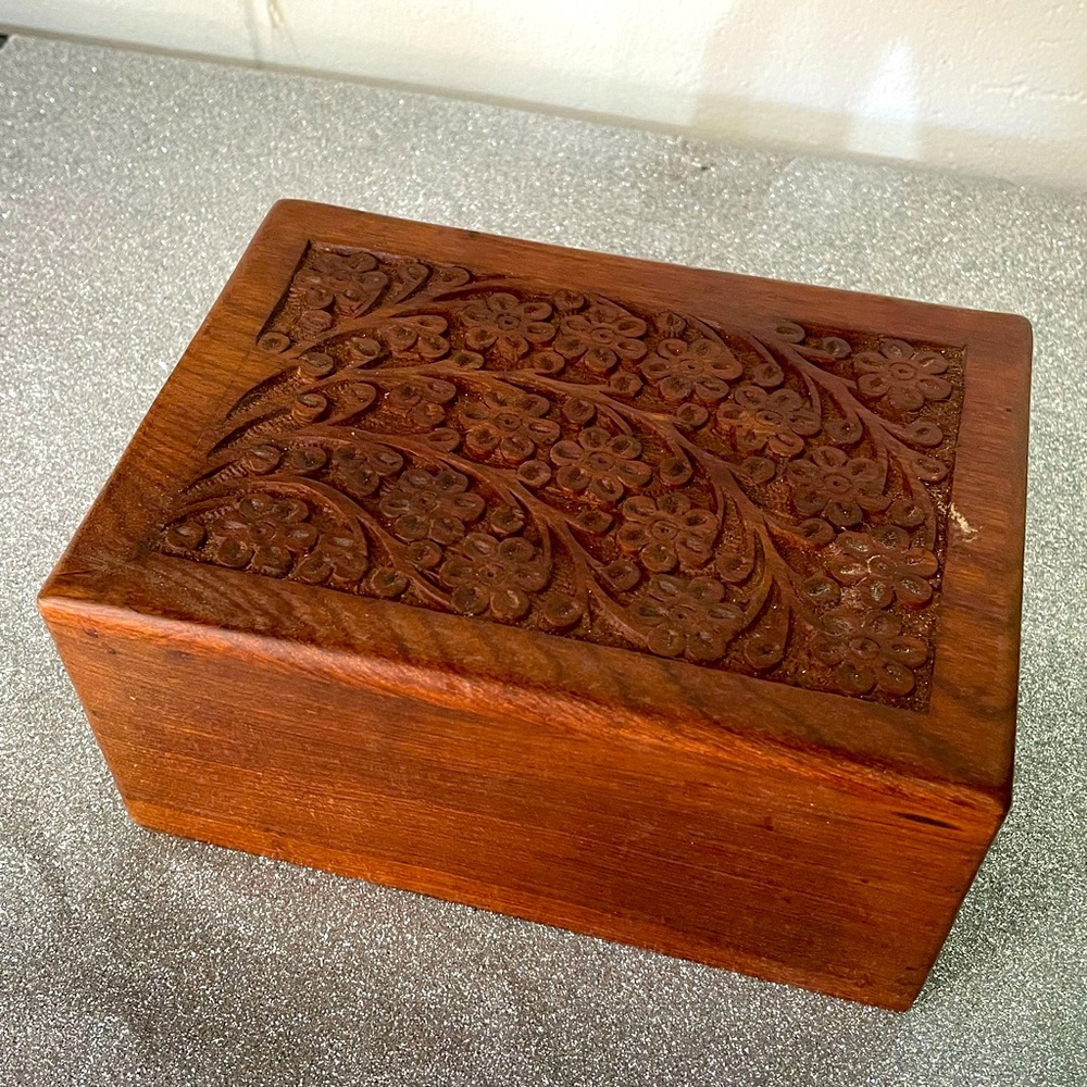 Hiding box jewelry box